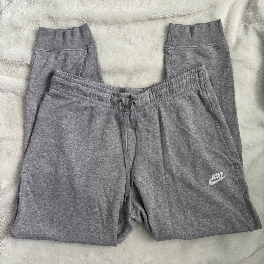 Nike gray jogger sweats M